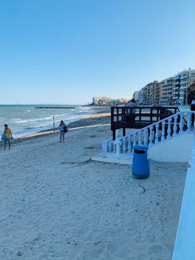 Bonito Apartamento De Dos Habitacion Y Piscina Torrevieja Kültér fotó