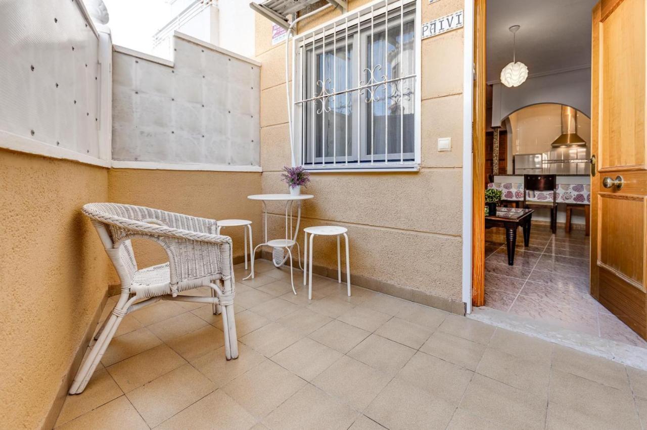 Bonito Apartamento De Dos Habitacion Y Piscina Torrevieja Kültér fotó