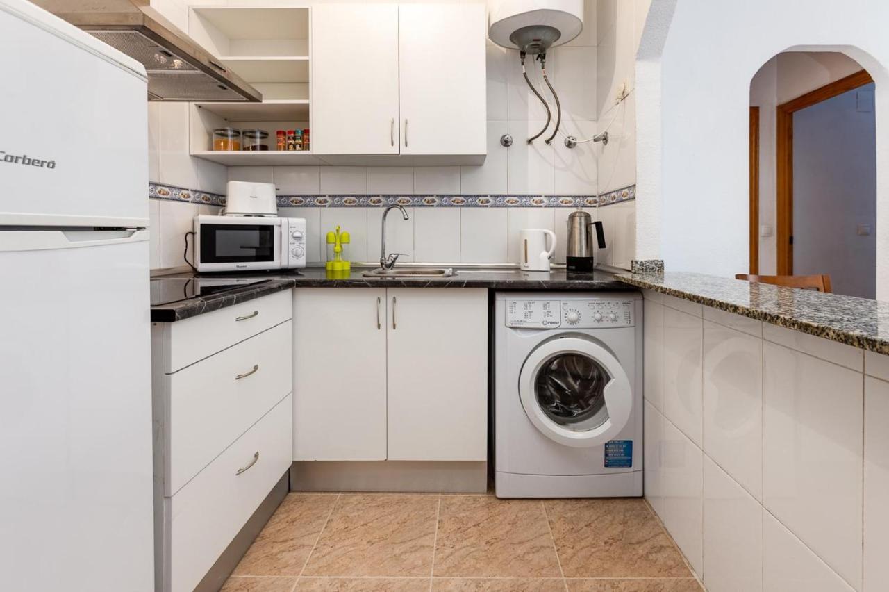 Bonito Apartamento De Dos Habitacion Y Piscina Torrevieja Kültér fotó